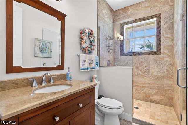243 Driftwood LN, Fort Myers Beach, FL 33931