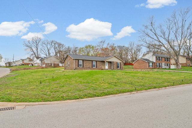 1710 Broadripple Drive, Clarksville, TN 37042