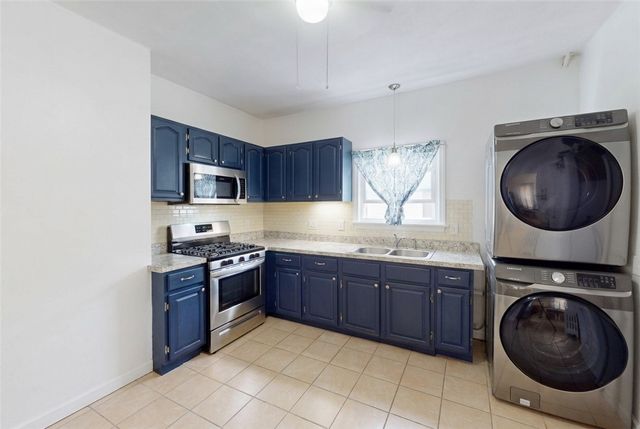51 Barrows Street, Providence, RI 02909
