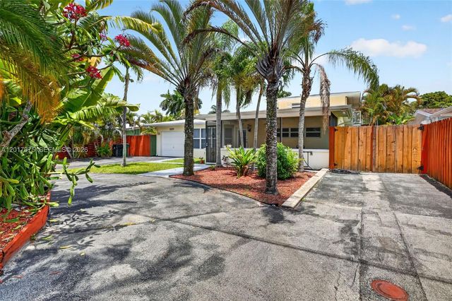 2478 Cat Cay Ln, Fort Lauderdale, FL 33312