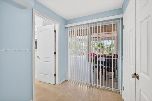 2478 Cat Cay Ln, Fort Lauderdale, FL 33312