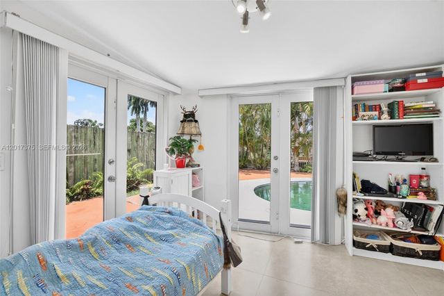 2478 Cat Cay Ln, Fort Lauderdale, FL 33312