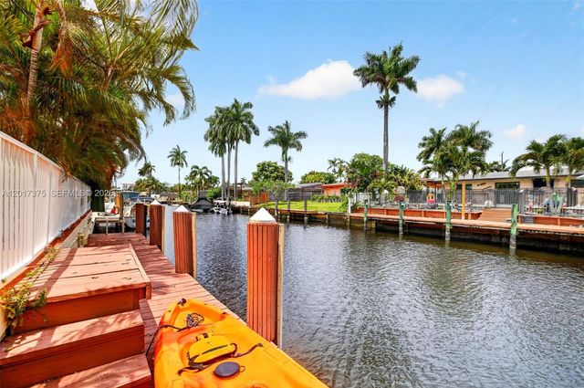 2478 Cat Cay Ln, Fort Lauderdale, FL 33312