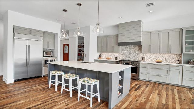 5409 Laguna Cliff LN, Austin, TX 78734