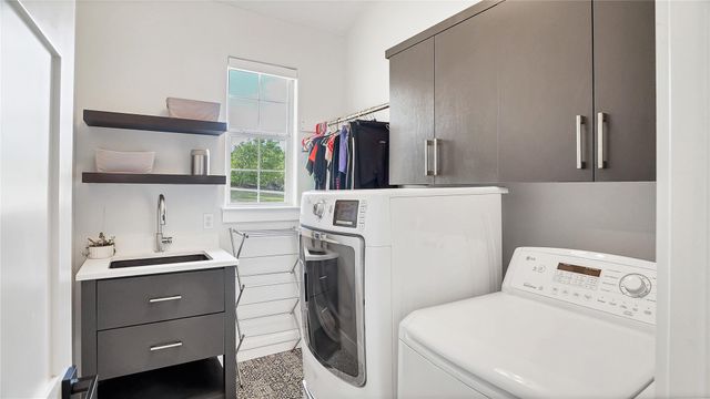 5409 Laguna Cliff LN, Austin, TX 78734