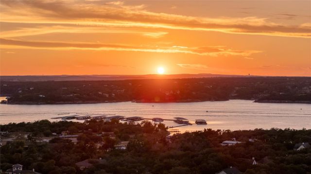 5409 Laguna Cliff LN, Austin, TX 78734