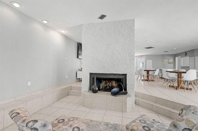 4388 RAYFIELD DRIVE 4388, Sarasota, FL 34243