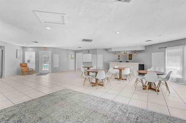4388 RAYFIELD DRIVE 4388, Sarasota, FL 34243