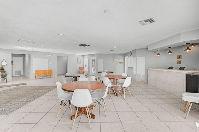 4388 RAYFIELD DRIVE 4388, Sarasota, FL 34243