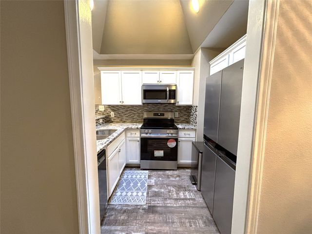 9461 Timberleaf Drive, Dallas, TX 75243