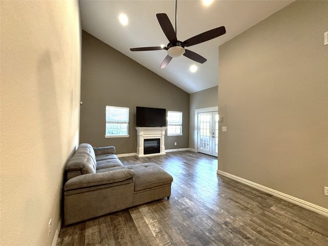 9461 Timberleaf Drive, Dallas, TX 75243