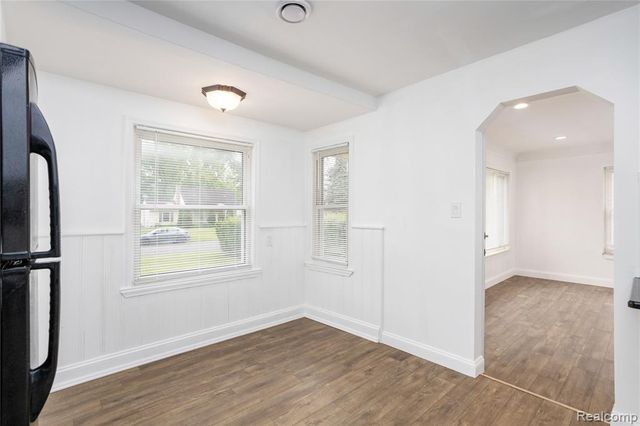 18261 Brentwood Street, Livonia, MI 48152