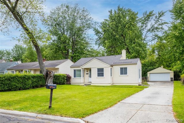 18261 Brentwood Street, Livonia, MI 48152