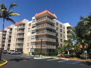 13120 SW 92nd Ave B-PH2, Miami, FL 33176