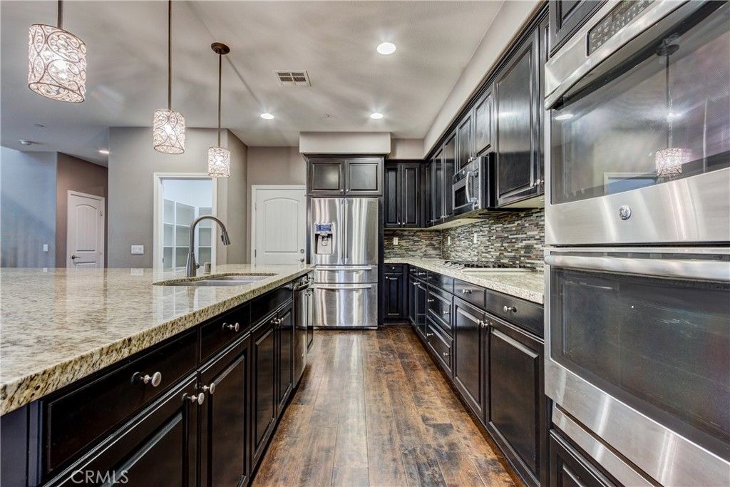 Image 2 of property listing at 31562 Shoregrass Lane, Murrieta, CA 92563