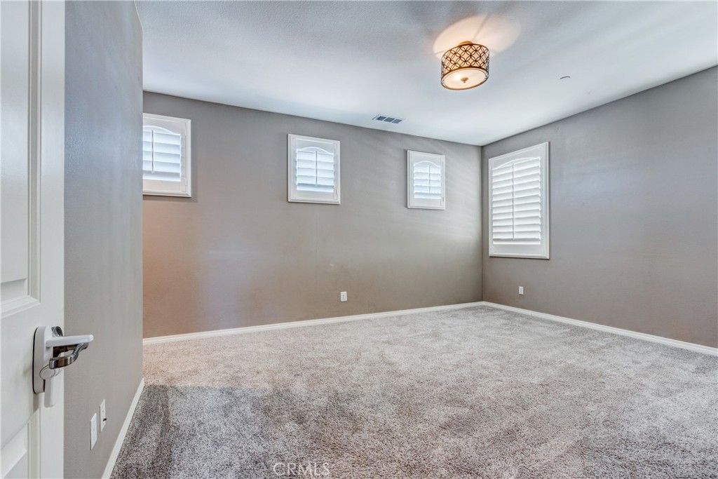 Image 38 of property listing at 31562 Shoregrass Lane, Murrieta, CA 92563