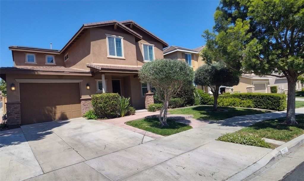 Image 7 of property listing at 31562 Shoregrass Lane, Murrieta, CA 92563