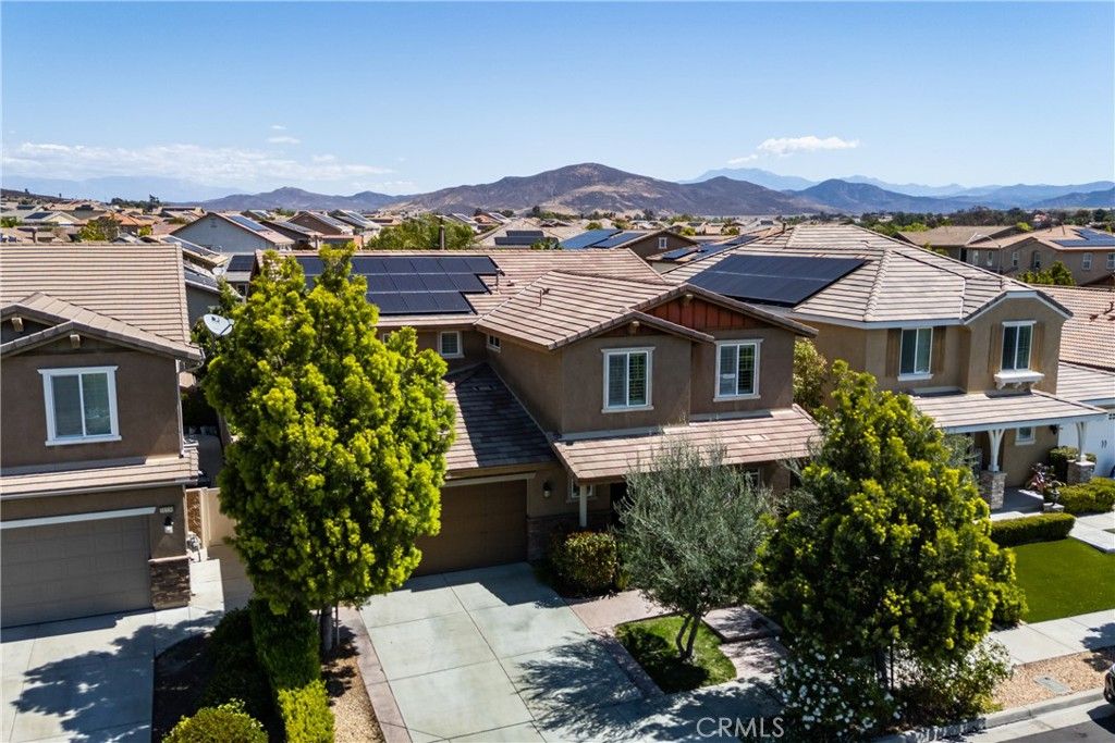 Image 71 of property listing at 31562 Shoregrass Lane, Murrieta, CA 92563