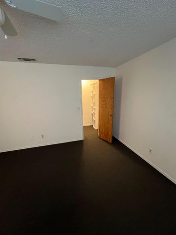 17495 Melba Drive E, Madera, CA 93638