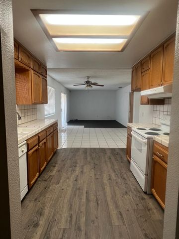 17495 Melba Drive E, Madera, CA 93638