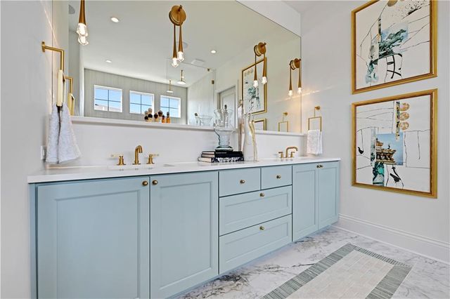11809 W 181st Street, Overland Park, KS 66013