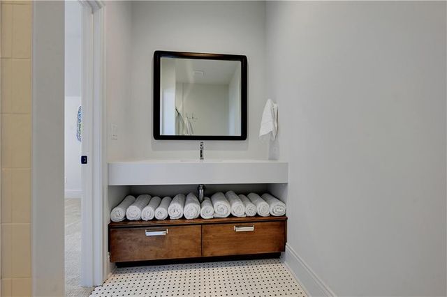11809 W 181st Street, Overland Park, KS 66013