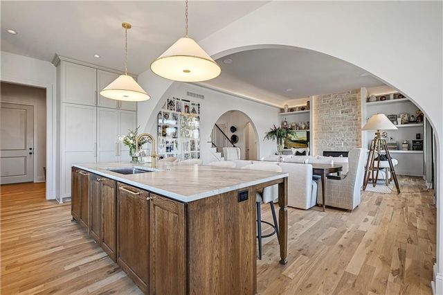 11809 W 181st Street, Overland Park, KS 66013