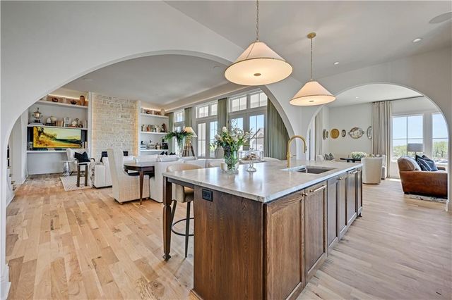 11809 W 181st Street, Overland Park, KS 66013