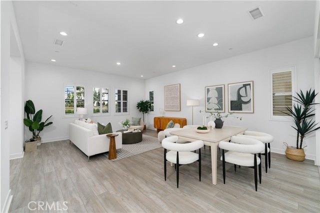 484 Chorus, Irvine, CA 92618