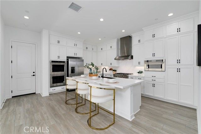 484 Chorus, Irvine, CA 92618