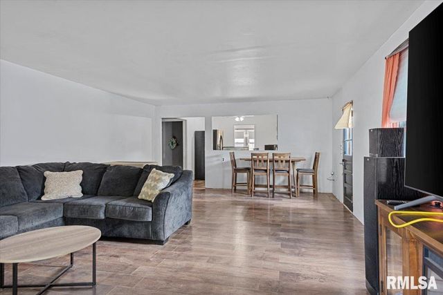 1509 Hardin Avenue, Jacksonville, IL 62650