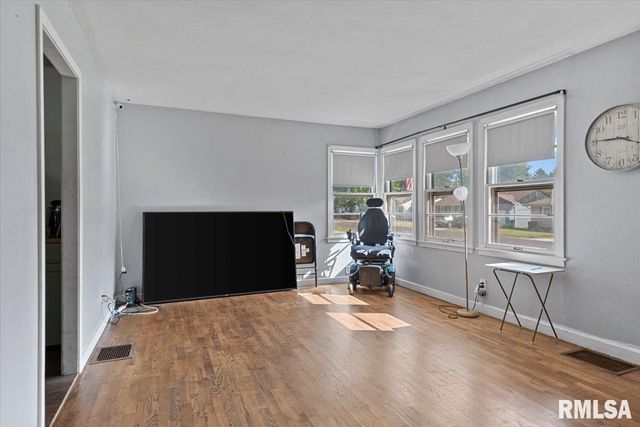 1509 Hardin Avenue, Jacksonville, IL 62650