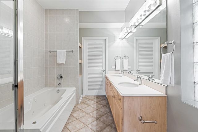 1639 N Oakley Avenue D1, Chicago, IL 60647