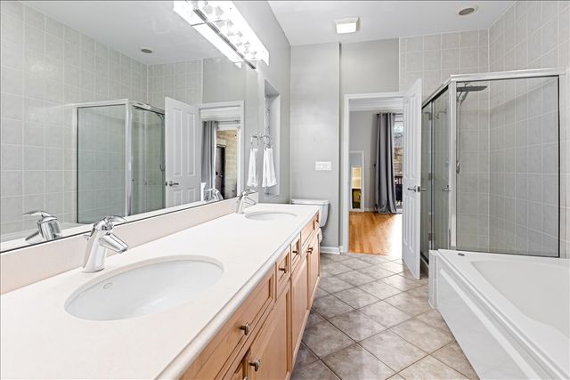 1639 N Oakley Avenue D1, Chicago, IL 60647