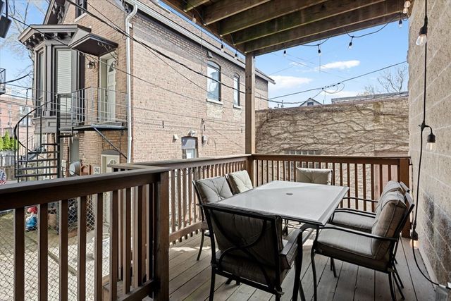 1639 N Oakley Avenue D1, Chicago, IL 60647