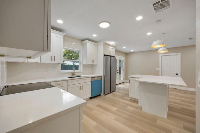 13824 CHERRY BROOK LANE, Tampa, FL 33618