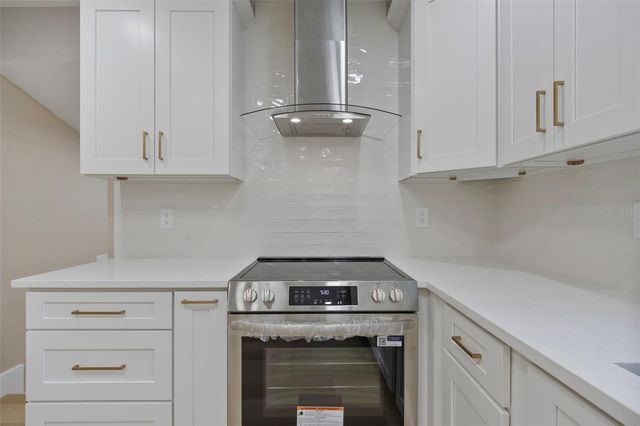 13824 CHERRY BROOK LANE, Tampa, FL 33618