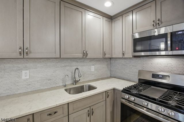 465 Valley Street Unit 3C 3C, Maplewood Twp., NJ 07040