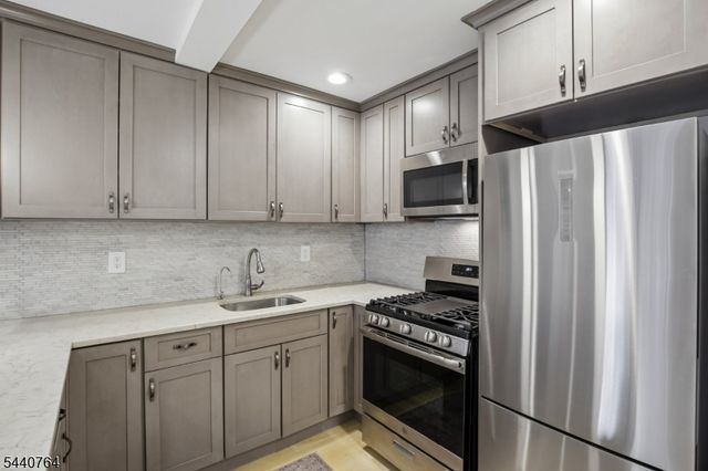 465 Valley Street Unit 3C 3C, Maplewood Twp., NJ 07040