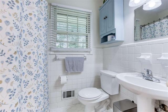 2173 Timber Lane, Snellville, GA 30078