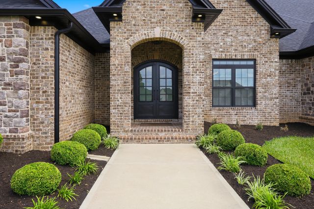 156 Rocky Waters Way, Georgetown, KY 40324