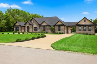 156 Rocky Waters Way, Georgetown, KY 40324