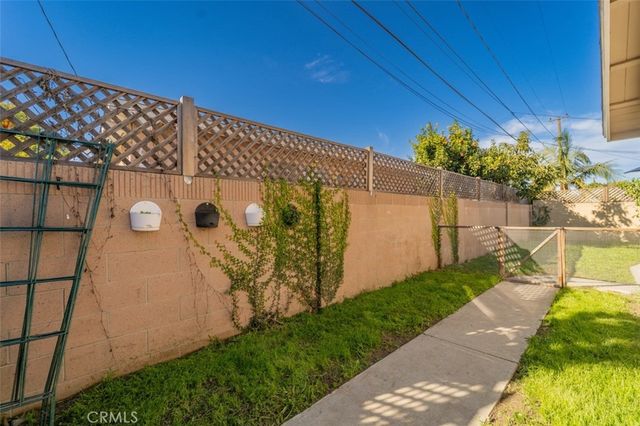 223 S Emerald Street, Anaheim, CA 92804