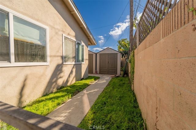 223 S Emerald Street, Anaheim, CA 92804