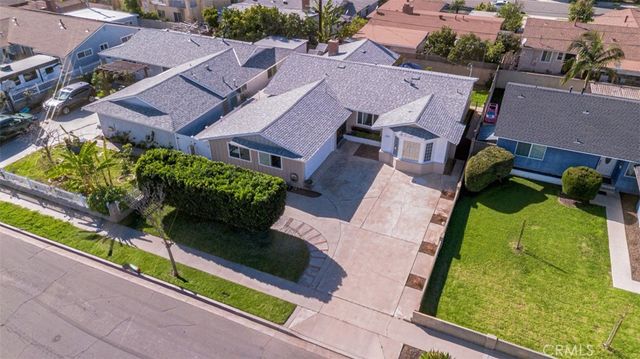 223 S Emerald Street, Anaheim, CA 92804