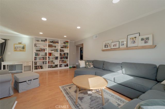 223 S Emerald Street, Anaheim, CA 92804