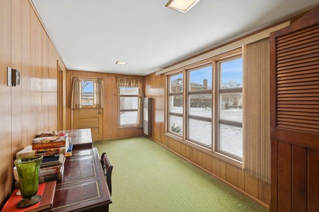 310 Harvard Street, Des Plaines, IL 60016