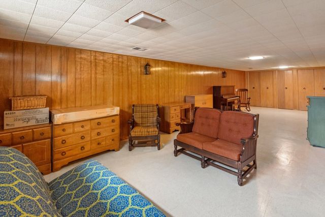 310 Harvard Street, Des Plaines, IL 60016