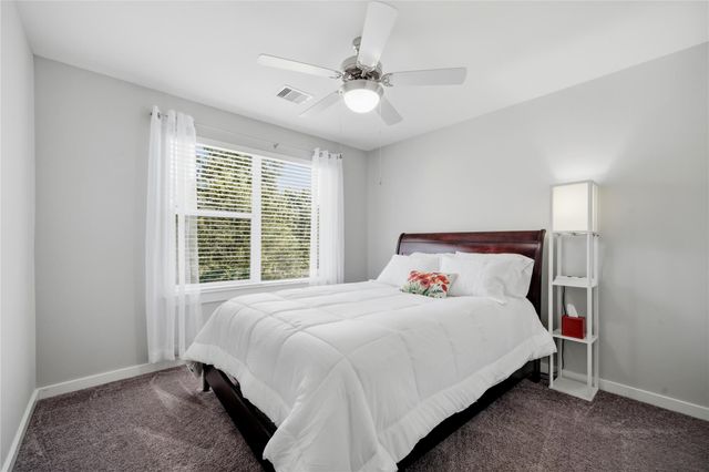 910 Hillstar Street, Houston, TX 77009