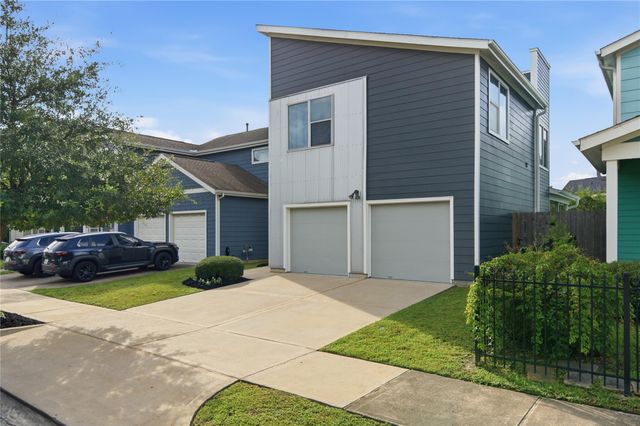 910 Hillstar Street, Houston, TX 77009